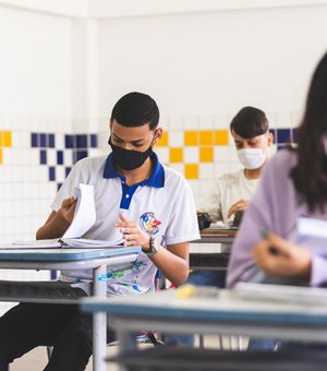 Pandemia afeta tempo médio de permanência na sala de aula em Alagoas