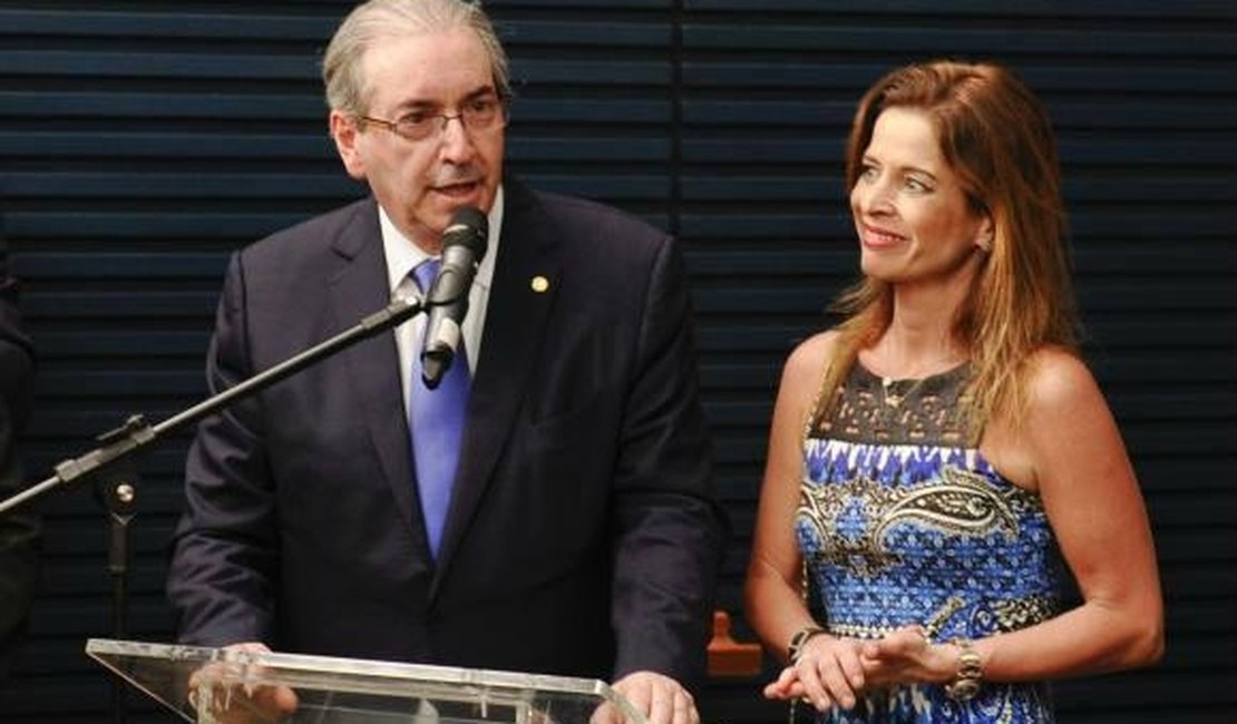 Cunha diz que conta de sua mulher no exterior não recebeu recursos ilícitos