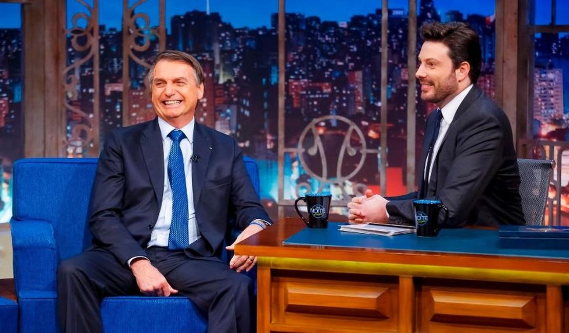 Bolsonaro nega ter pedido demissão de Danilo Gentili do SBT