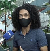 [Vídeo] Arapiraquense viraliza nas redes sociais usando o humor para passar dicas de português