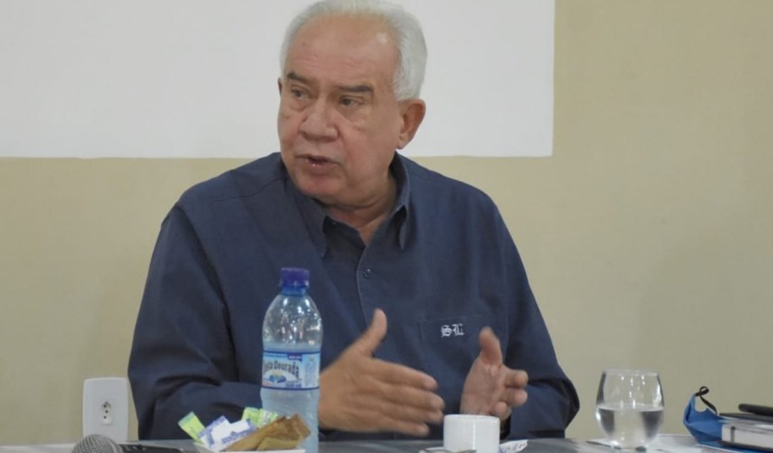 Prefeito de Maragogi defende retorno das aulas nos municípios de Alagoas