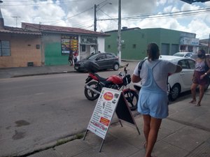 Ponto de ônibus some e moradores pedem sinalização no Benedito Bentes