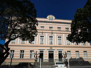 Pelo menos cinco vereadores por Maceió se articulam para disputar vaga na Assembleia Legislativa