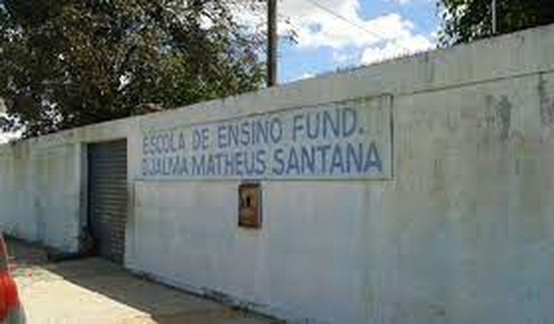 Celular é roubado nas proximidades da Escola Djalma Mateus em Arapiraca