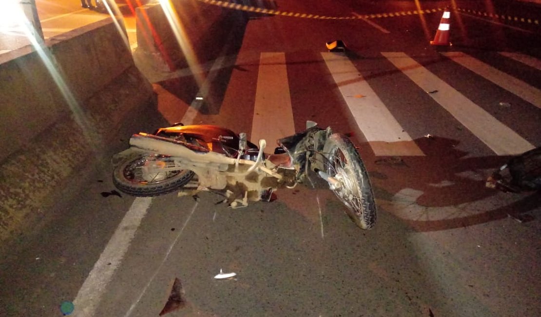Motociclista morre ao colidir em carro de passeio na AL-110 em Arapiraca
