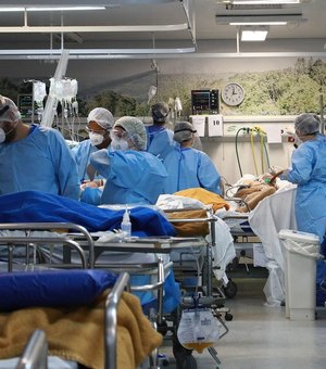 Número de jovens em UTIs choca médicos: 'Às vezes, chegam para falecer'