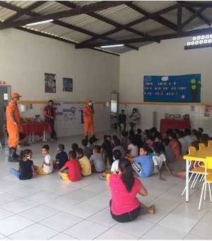 Alunos de São Luís do Quitunde são contemplados com projeto ‘Bombeiros na Escola’