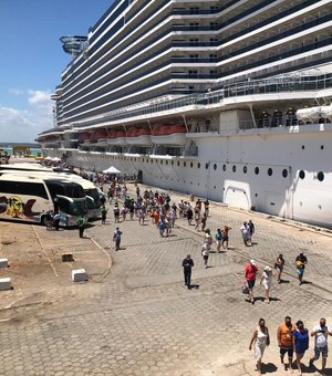 Porto de Maceió recebe primeiro navio da temporada de cruzeiros 2021/2022