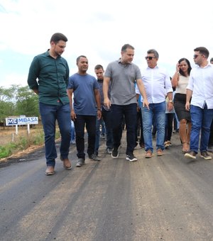Obras de pavimentação avançam nos municípios de Pindoba e Belo Monte