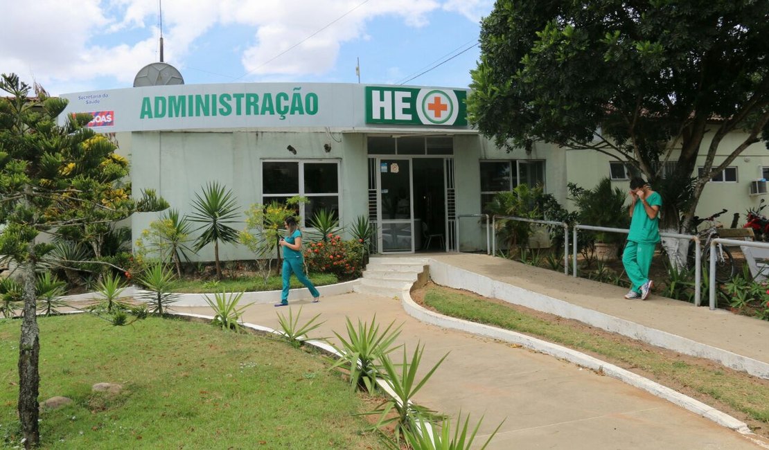 Morador de rua é atacado com golpes de violão em Arapiraca