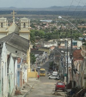 Vândalos depredam adutora Carangueja, em Palmeira