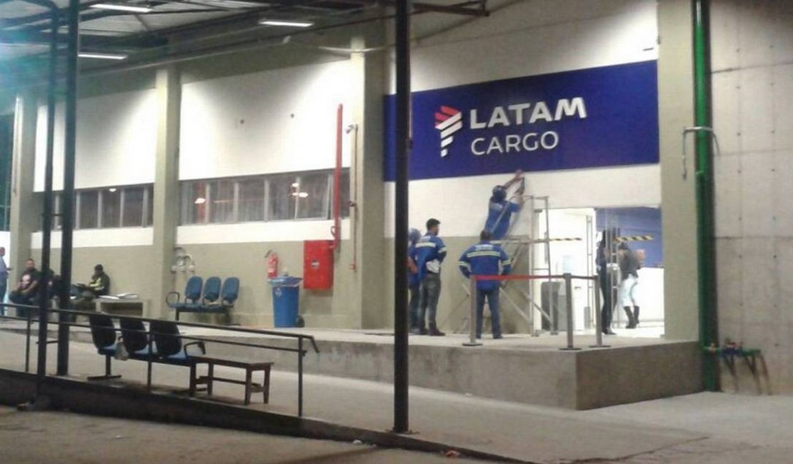 Criminosos roubam terminal de cargas no Aeroporto Galeão no RJ