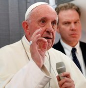 Papa pede que se ouça ‘grito do pobre sufocado pelo do rico’