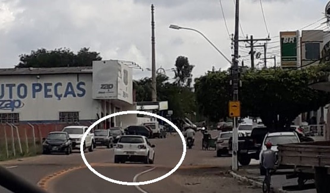 Polícia tenta decifrar placa do carro envolvido em duplo homicídio em Delmiro
