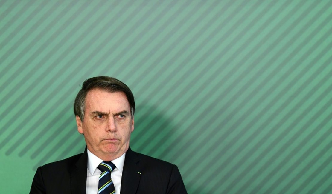 Bolsonaro exonera 11 peritos de órgão de combate à tortura