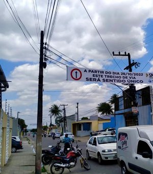 SMTT muda sentidos de fluxos de veículos entre as ruas Santos Dumont e Maurício Pereira em Arapiraca