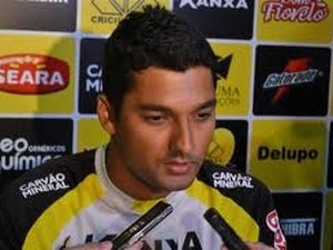 CSE anuncia contratação de atacante para o alagoano de 2014