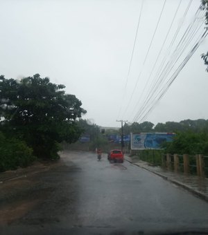 Domingo chuvoso em Arapiraca e mais previsão de chuva em Alagoas