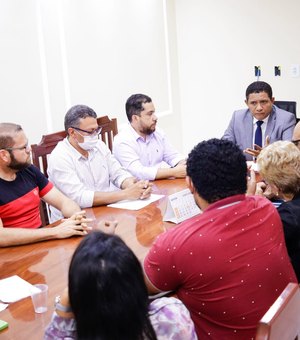 Prefeitura de Palmeira e Sindprev discutem reajuste salarial da Saúde