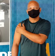 Retomada das vacinações contra a Covid-19 em Maceió deixa população esperançosa