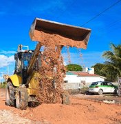 Prefeitura de Maragogi realiza serviços de manutenção nas ruas de Barra Grande e Peroba