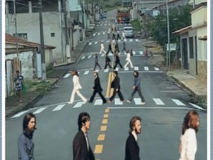 Foto de rua com 11 faixas de pedestres vira montagem com Beatles e viraliza na internet em MG