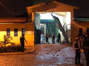 [Vídeo] Imagens mostram momento da fuga de presos em Paraíba