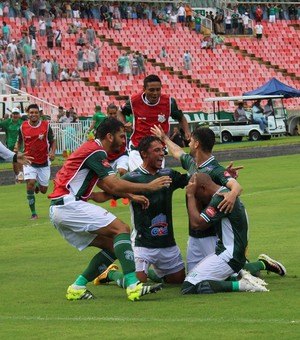 Reinaldo Alagoano vibra com melhora do filho e 1º gol pelo Uberlândia 