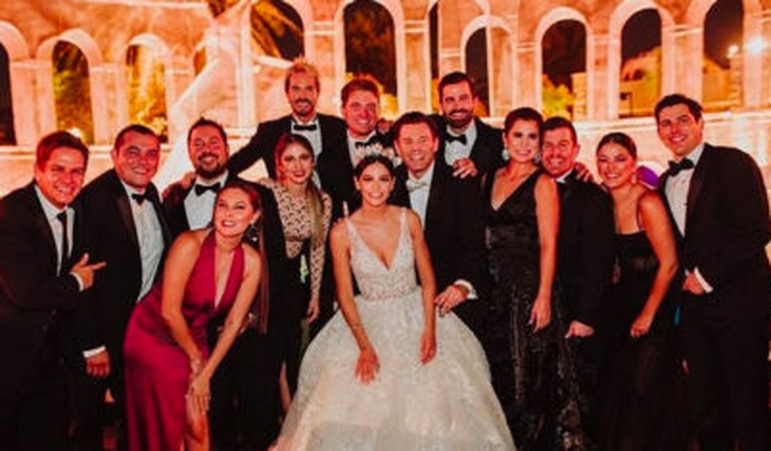 Ator mexicano faz festão de casamento e 100 convidados pegam coronavírus