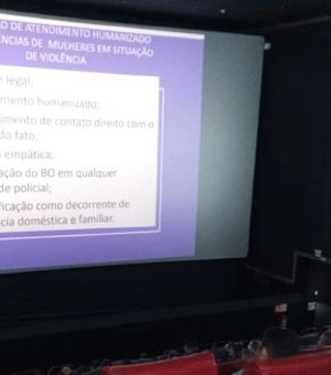 Polícia Civil promove palestra para melhorar atendimento às mulheres vítimas de violência