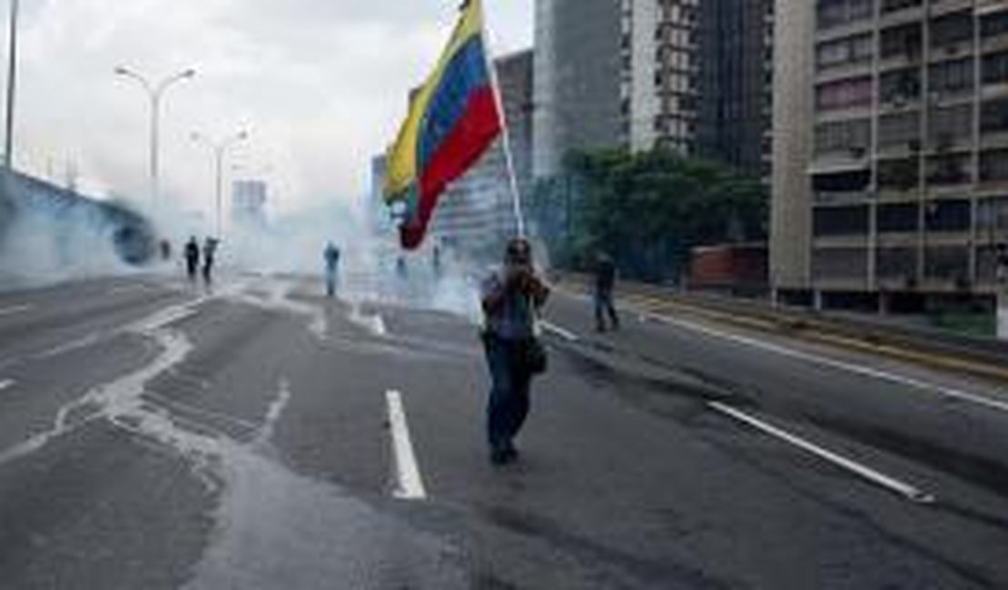 Governos da América Latina criticam onda de violência na Venezuela