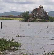 Homem mergulha em barragem de Delmiro Gouveia e desaparece