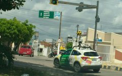 Carro com câmeras do Google Street View circula pelas ruas de Arapiraca