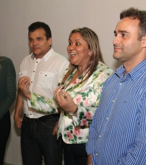 Pré-candidatos a prefeito e a vice elogiam iniciativas de Ana Valéria