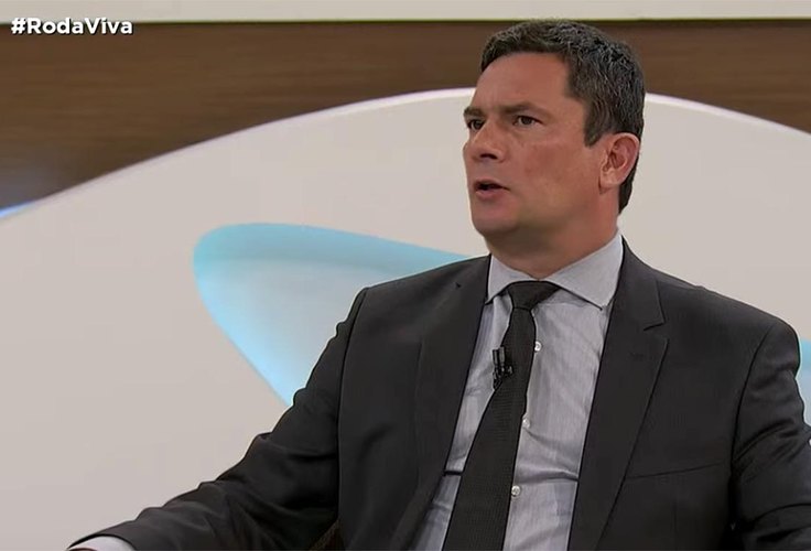 Opinião: Roda Viva com Sérgio Moro surpreende e Felipe Moura Brasil destoa dos demais jornalistas “convidados”.