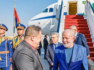 Lula chega ao Egito para agenda de acordos bilaterais sobre comércio e clima