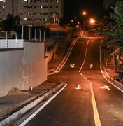Rui Palmeira entrega avenida pavimentada na Serraria