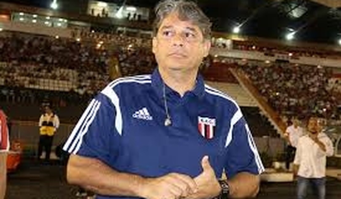 Marcelo Veiga não resiste à pressão e é dispensado do Bragantino