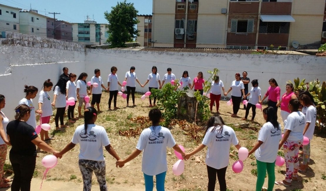 Unidade de Internação Feminina realiza evento sobre prevenção ao câncer de mama