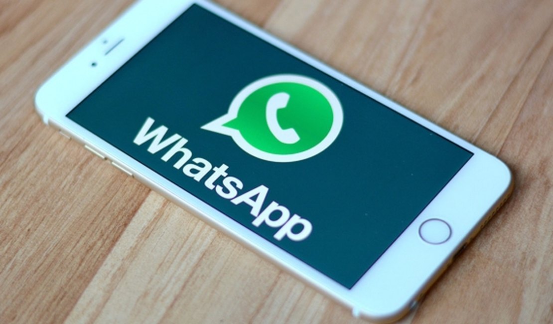 WhatsApp começa a compartilhar dados com Facebook