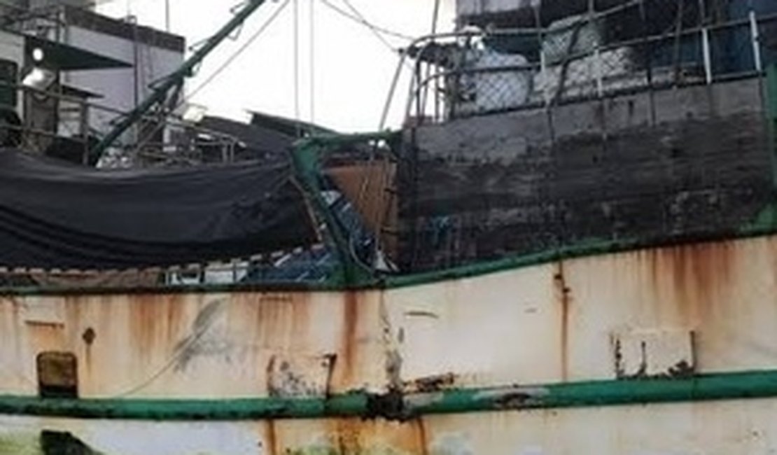Navio brasileiro é atacado por chineses em disputa por atum, diz sindicato