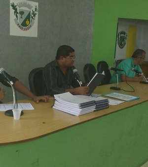 MPE pede a suspensão do aumento de salários de vereadores de Arapiraca