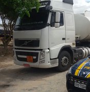PRF recupera na BR-101 caminhão tanque roubado na Bahia