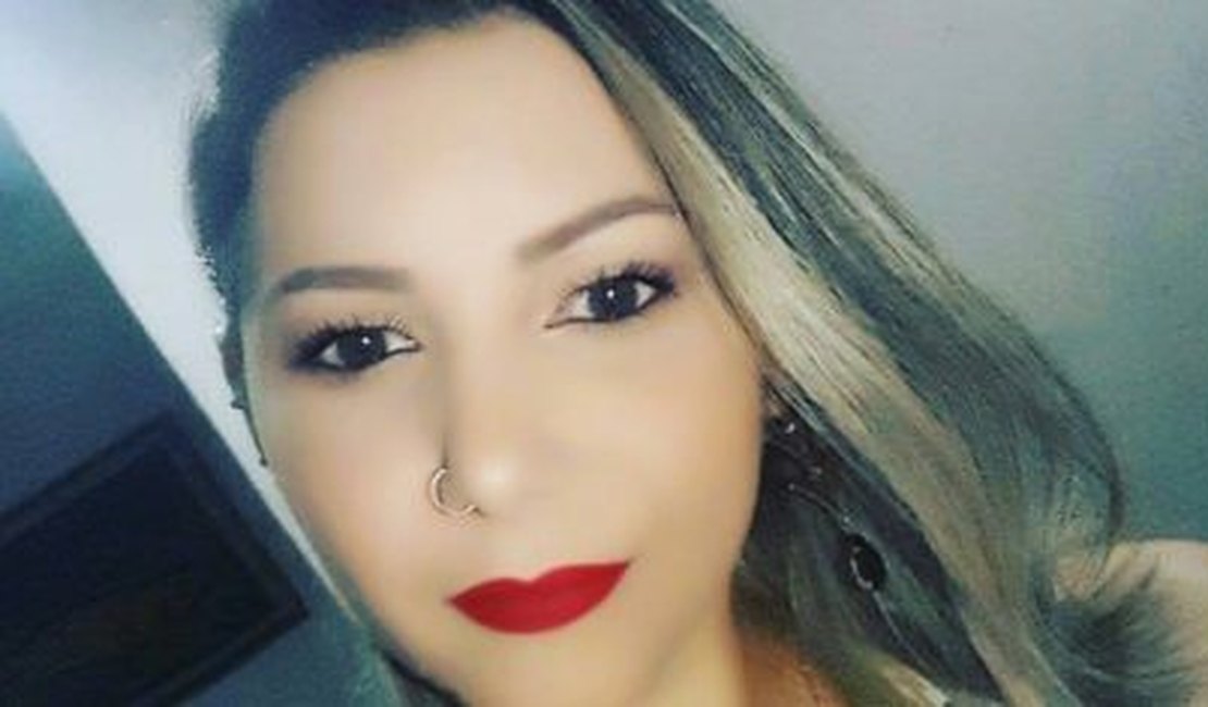 Após ficar internada, mulher descobre traição da mãe com seu marido: ‘Agora estão casados’