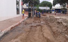 Prefeitura recupera ruas afetadas pelo temporal em Arapiraca