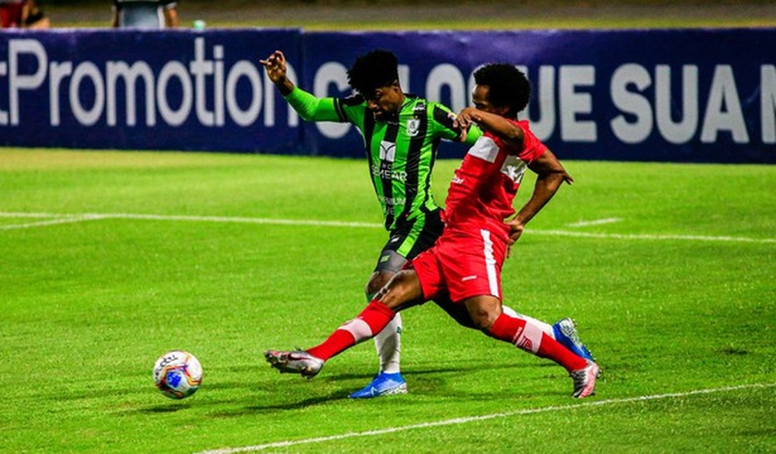 Em possível despedida de Léo Gamalho, CRB empata com América