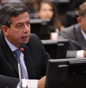 Lira consulta PT sobre derrubar MP de Guedes e Campos Neto que atende bancos