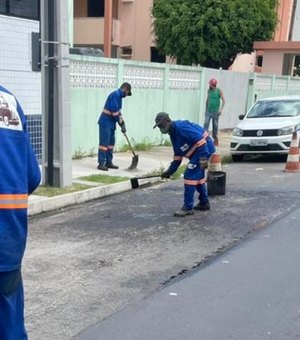 Ruas do Poço, Farol e Prado passam por manutenção