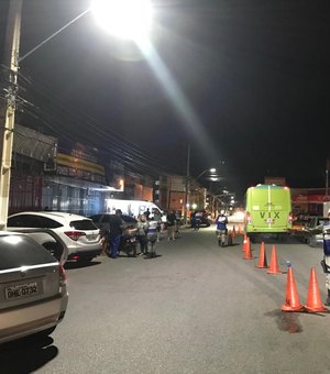 Homem é preso por colidir carro em policial e embriaguez ao volante em Maceió