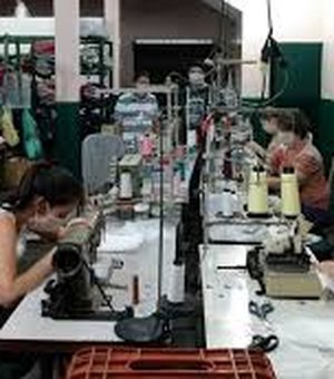 Edital credencia costureiras e microempreendedores na produção de máscaras de tecido